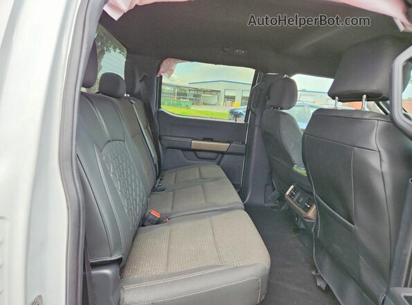 1FTEW2LPXRFB91848 2024 FORD F150 White Widok tylnych siedzeń