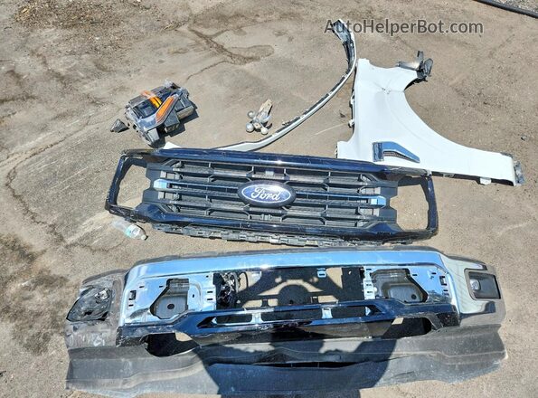 1FTEW3LPXSKE08107 2025 FORD F150 White Vista del compartimento del motor