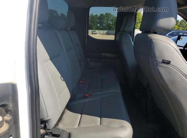 1FTEX1C57NKE49850 2022 FORD F150 White Вид задніх сидінь