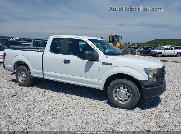 1FTEX1C83HKD34838 2017 FORD F150 White Սալոնի հետևի տեսք
