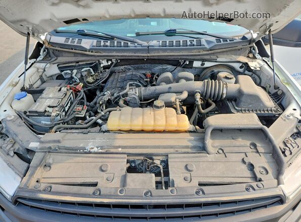 1FTEX1CB4JKF15853 2018 FORD F150 White Widok wnętrza z tyłu