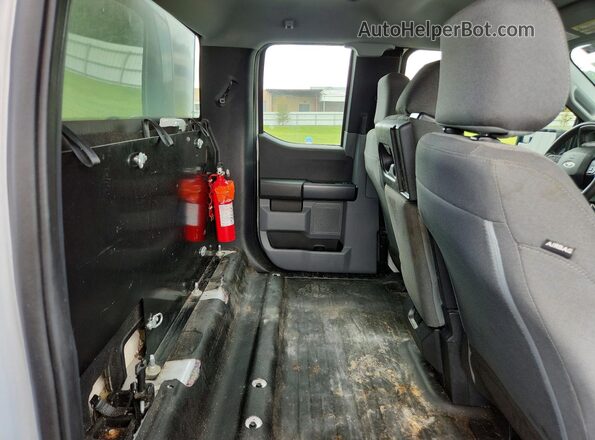 1FTEX1CB6MKE44725 2021 FORD F150 White Вид задніх сидінь