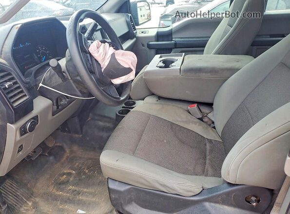 1FTEX1CP1HKC80205 2017 FORD F150 Красный Вид салона спереди