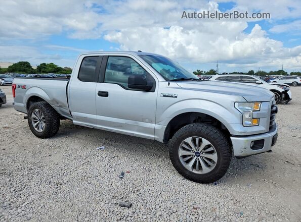1FTEX1CP6HFA64472 2017 FORD F150 Silver Przód prawy