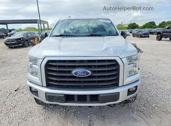 1FTEX1CP6HFA64472 2017 FORD F150 Silver Widok z przodu