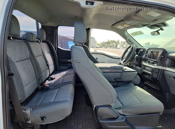 1FTEX1CP6NKD23304 2022 FORD F150 Белый Вид задних сидений