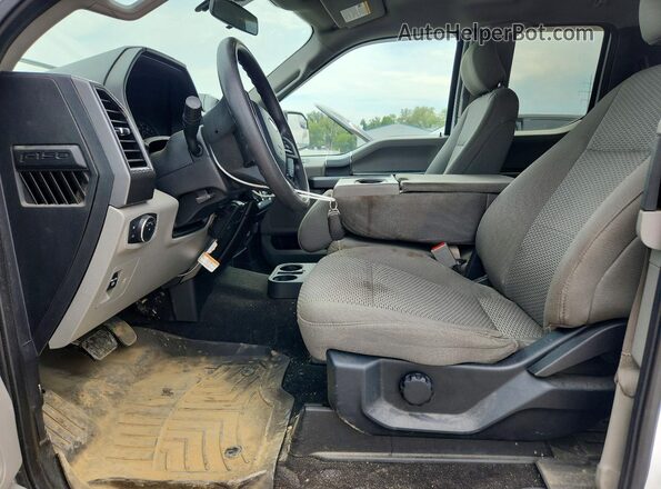 1FTEX1E55LKD93353 2020 FORD F150 Белый Вид салона спереди
