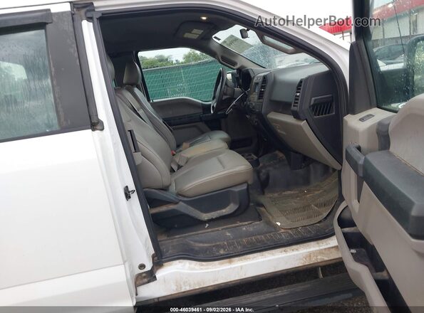 1FTEX1EB7JFB02878 2018 FORD F150 Белый Вид салона спереди