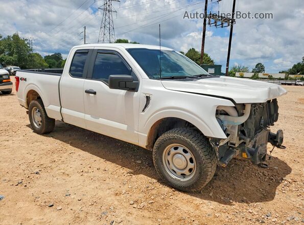 1FTEX1EP1NFA04026 2022 FORD F150 Белый Передняя правая четверть