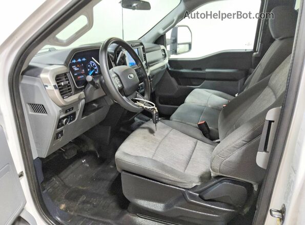 1FTEX1EP3MKF02928 2021 FORD F150 White Вид салону спереду
