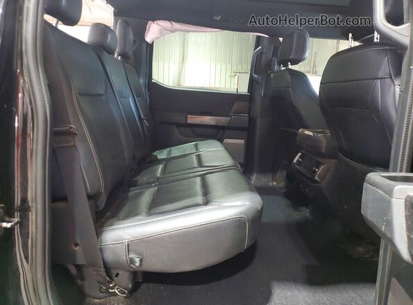 1FTFW1E55PFB36747 2023 FORD F150 Black Widok tylnych siedzeń