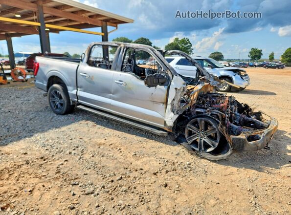 1FTFW1E57NFB09997 2022 FORD F150 Silver Przód prawy