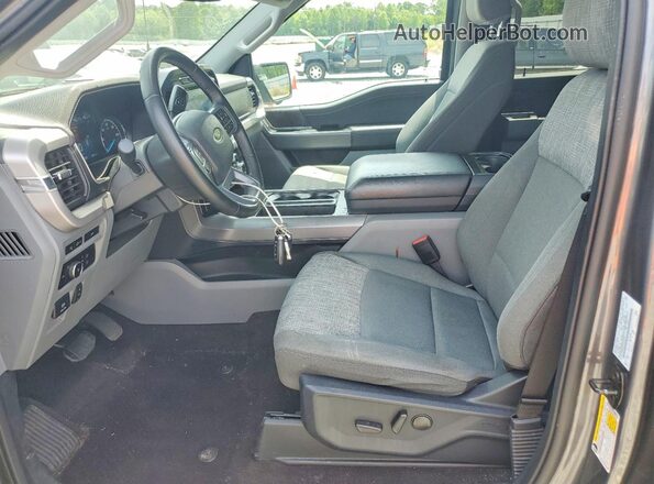 1FTFW1E82PFA51861 2023 FORD F150 Gray Front interior view