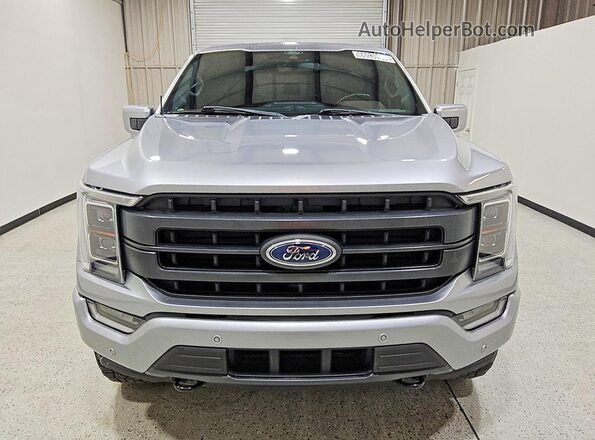 1FTFW1E88NFA06470 2022 FORD F150 Silver Widok z przodu