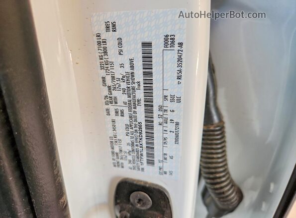 1FTFW1L8XTKD92865 2026 FORD F150 White Vista del compartimento del motor