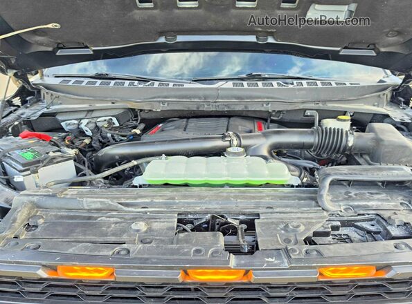 1FTFW1RG0NFB71348 2022 FORD F150 Черный Вид панели приборов
