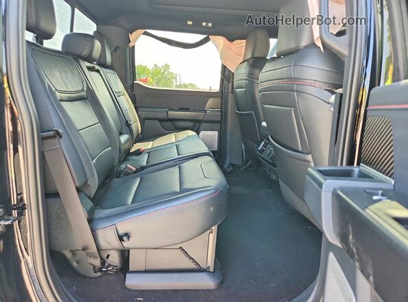 1FTFW1RGXSFC30823 2025 FORD F150 Черный Вид задних сидений