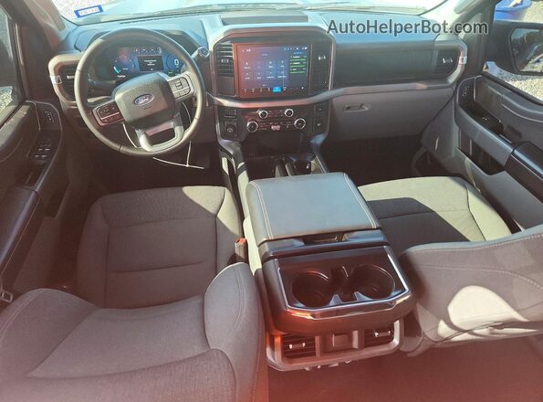 1FTFW3LD9SFB00512 2025 FORD F150 Черный Вид панели приборов
