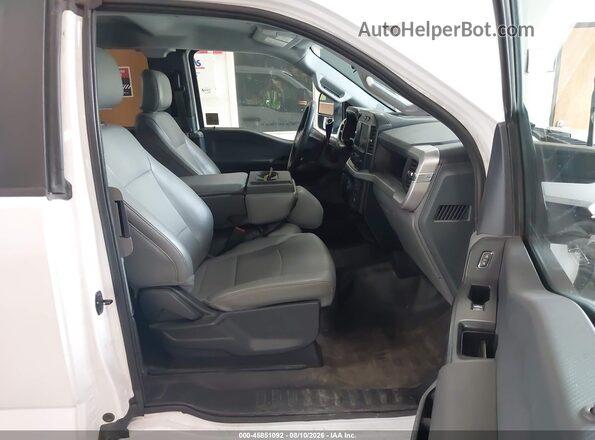 1FTFX1E50PKE22929 2023 FORD F150 White Вид салону спереду