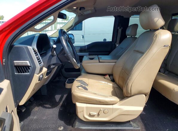 1FTFX1EF7HKC31454 2017 FORD F150 Red Вид салону спереду