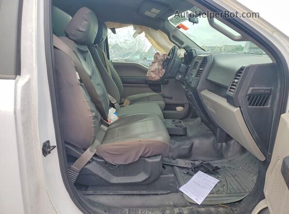 1FTMF1CB9JKF64058 2018 FORD F150 White Вид задніх сидінь