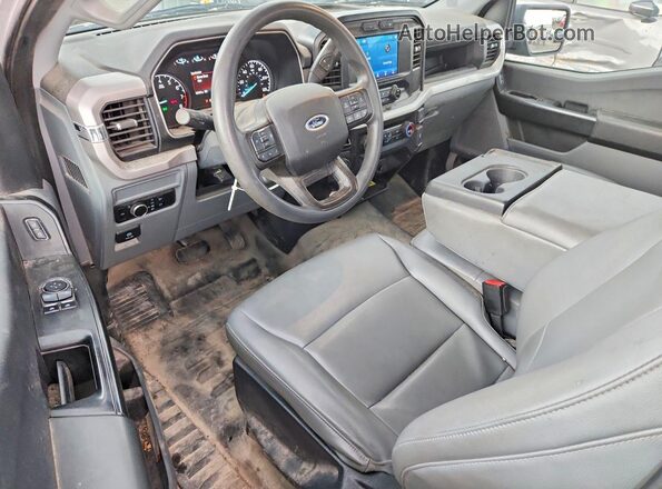 1FTMF1CBXPKD95970 2023 FORD F150 White Вид панелі приладів