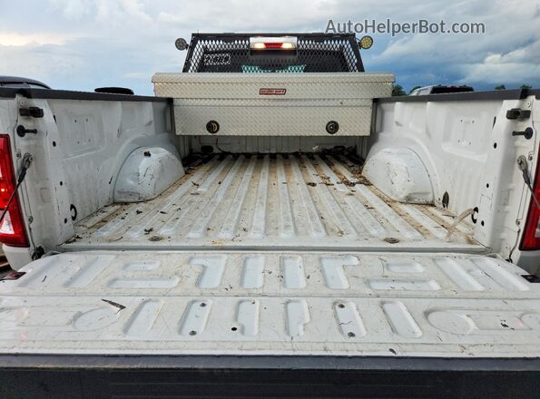 1FTMF1CBXPKD95970 2023 FORD F150 White Вид задніх сидінь