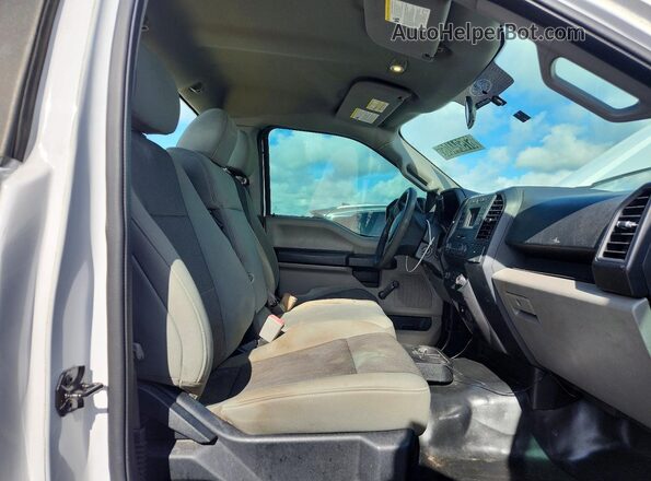 1FTMF1CP5JKD23366 2018 FORD F150 White უკანა სავარძლების ხედი