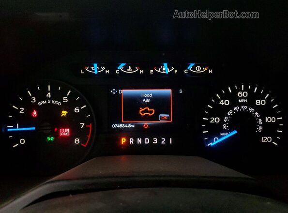 1FTMF1E82HFA99305 2017 FORD F150 White Widok zestawu wskaźników
