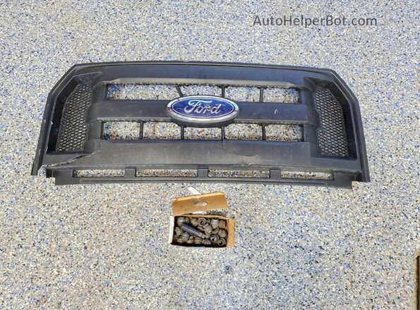 1FTMF1E82HFA99305 2017 FORD F150 White Widok komory silnika