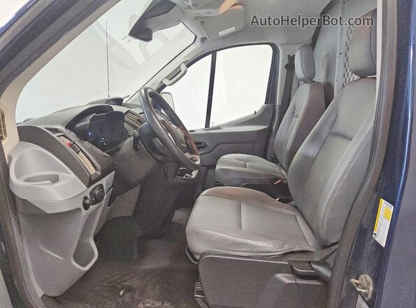 1FTYE2YM4JKA25657 2018 FORD TRANSIT Blue Widok wnętrza z przodu