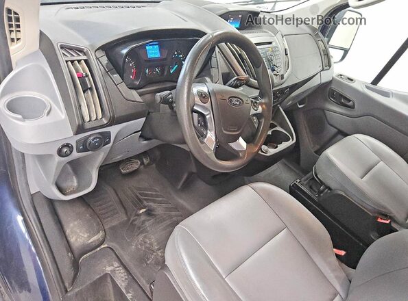 1FTYE2YM4JKA25657 2018 FORD TRANSIT Blue Widok deski rozdzielczej