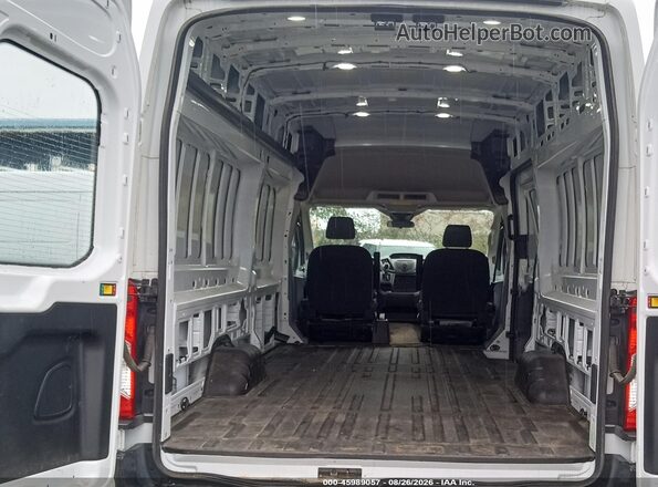 1FTYR3XM2JKB07253 2018 FORD TRANSIT-250 White Vista trasera