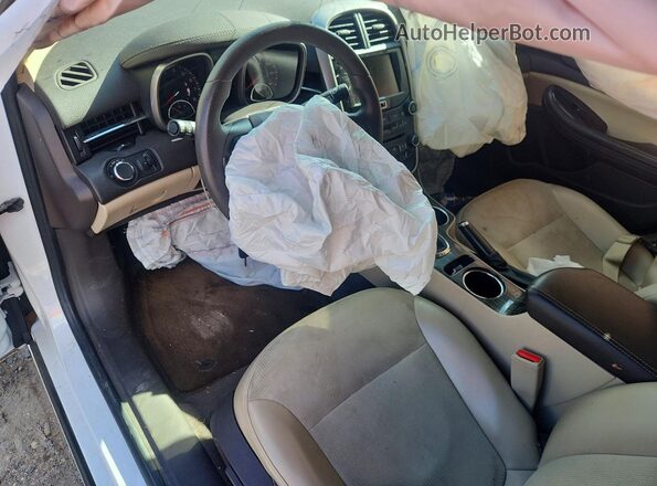 1G11C5SA3GF130787 2016 CHEVROLET MALIBU White Առջևի վահանակի տեսք