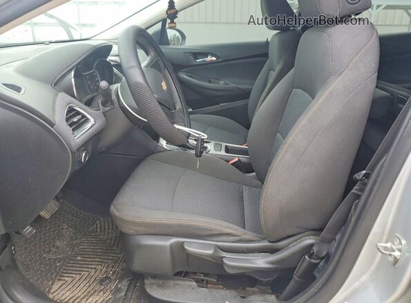 1G1BC5SM3J7241548 2018 CHEVROLET CRUZE Silver Սալոնի դիմացի տեսք
