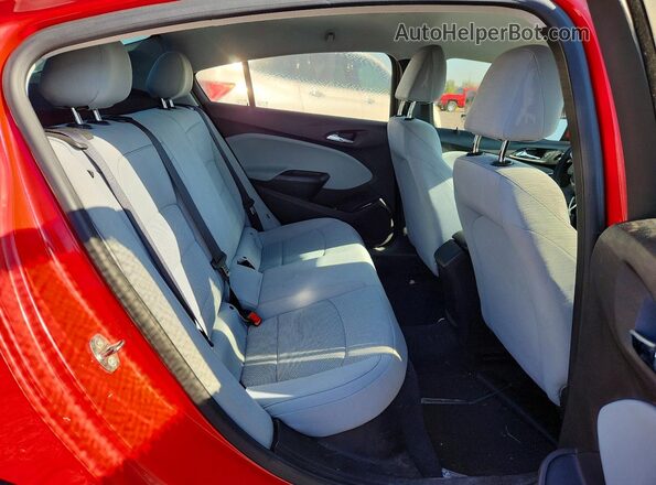 1G1BC5SM3K7126689 2019 CHEVROLET CRUZE Red Widok tylnych siedzeń