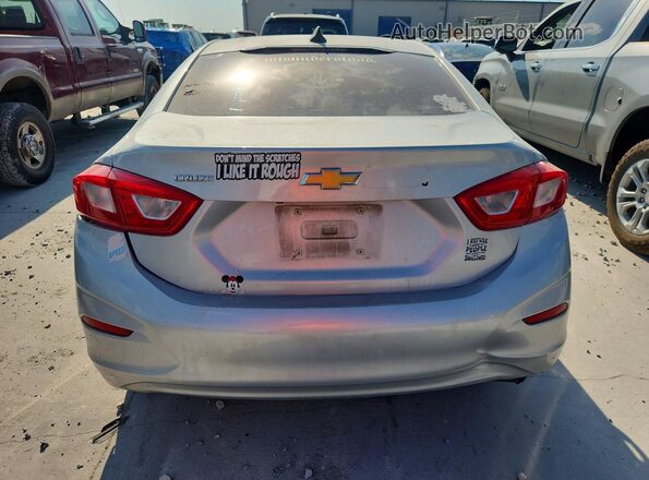 1G1BC5SM7H7210376 2017 CHEVROLET CRUZE Серебряный Вид сзади