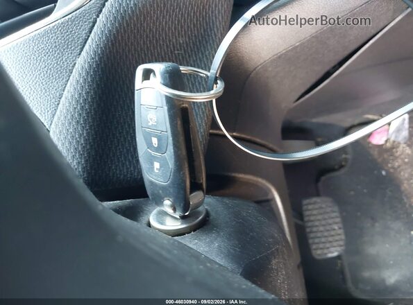 1G1BC5SMXH7195159 2017 CHEVROLET CRUZE Белый Вид панели приборов