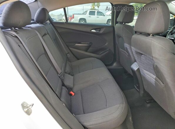 1G1BE5SM2H7106064 2017 CHEVROLET CRUZE Белый Вид задних сидений