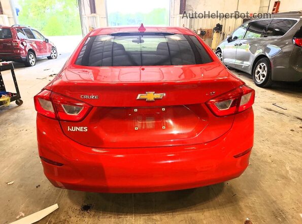 1G1BE5SM8H7224751 2017 CHEVROLET CRUZE Red უკანა ხედი