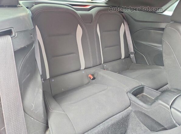 1G1FB3DSXK0136035 2019 CHEVROLET CAMARO Красный Вид задних сидений