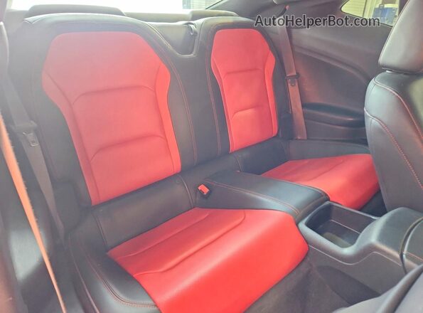 1G1FE1R75L0133450 2020 CHEVROLET CAMARO White Вид задніх сидінь