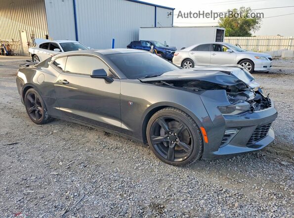 1G1FE1R76H0138731 2017 CHEVROLET CAMARO Gray Front right