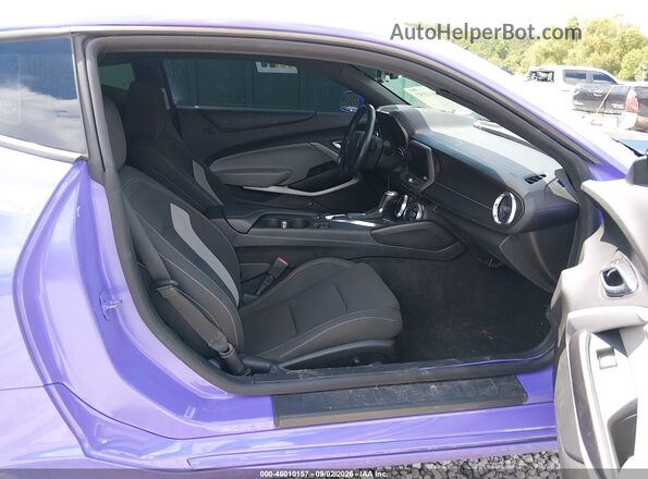 1G1FF1R76M0132838 2021 CHEVROLET CAMARO Purple Widok wnętrza z przodu