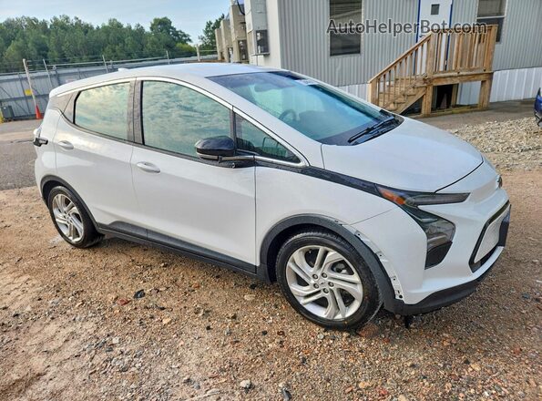 1G1FW6S07P4182655 2023 CHEVROLET BOLT White Przód prawy