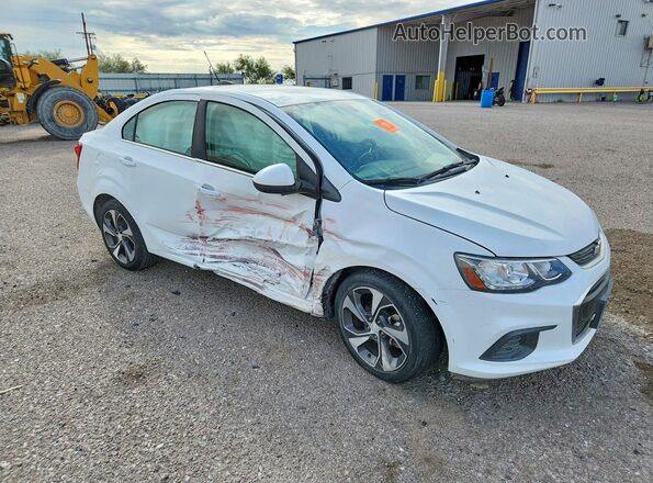1G1JF5SB6J4132018 2018 CHEVROLET SONIC White Front right