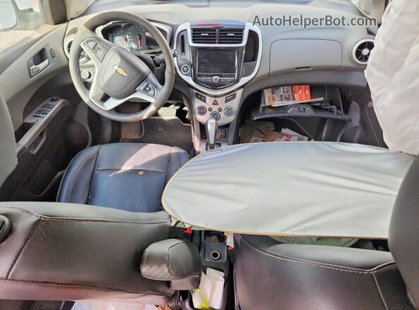 1G1JF5SB6J4132018 2018 CHEVROLET SONIC White Dashboard view