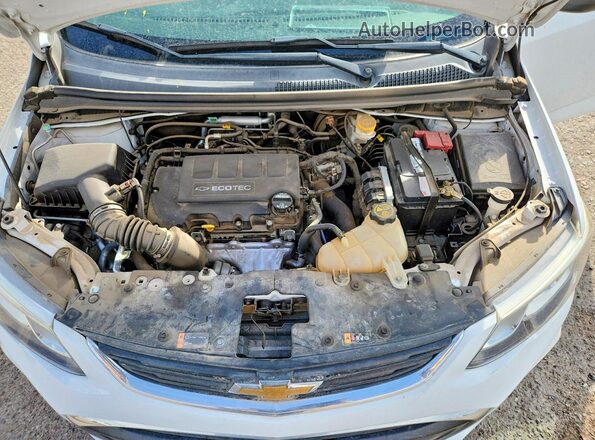 1G1JF5SB6J4132018 2018 CHEVROLET SONIC White Rear interior view