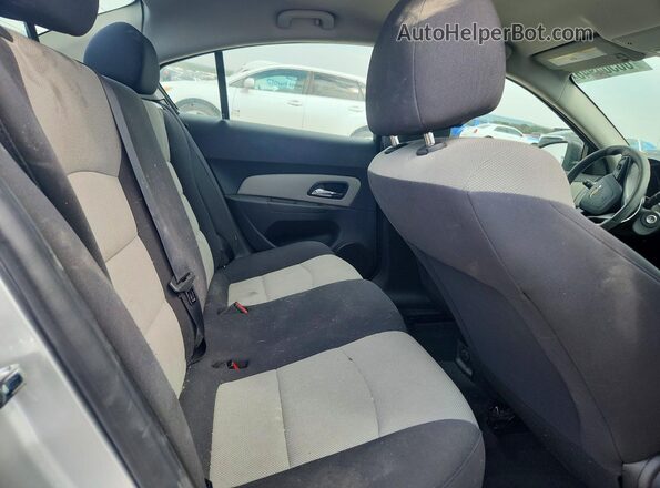 1G1PC5SH4G7172693 2016 CHEVROLET CRUZE Silver Вид задніх сидінь