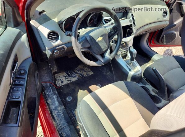 1G1PC5SH7G7196664 2016 CHEVROLET CRUZE Red Vista del salpicadero